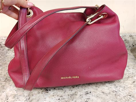 michael kors raven medium messenger bag|Raven Medium Pebbled Leather Shoulder Bag .